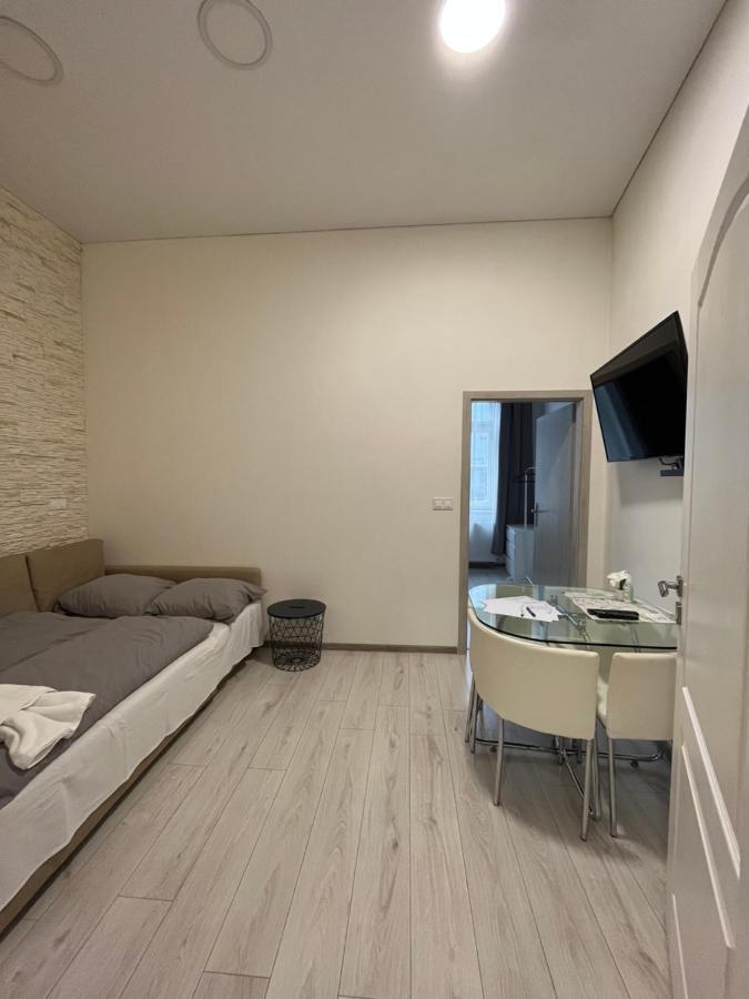 P.A.E.R. Apartments Praga Esterno foto